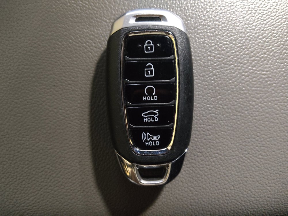 Used 2023 Hyundai Elantra SEL w/ Convenience Package FWD image 32