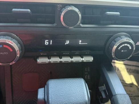 Used 2024 Toyota Tacoma TRD Off-Road AWD/4WD image 17