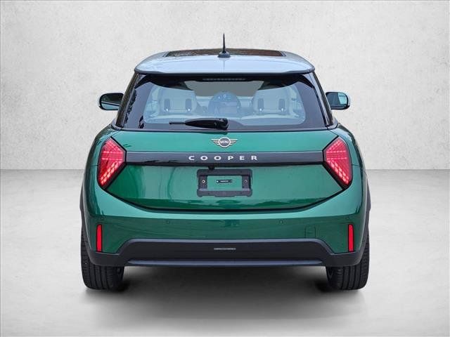 Used 2026 MINI Cooper 2-Door Hardtop FWD image 8