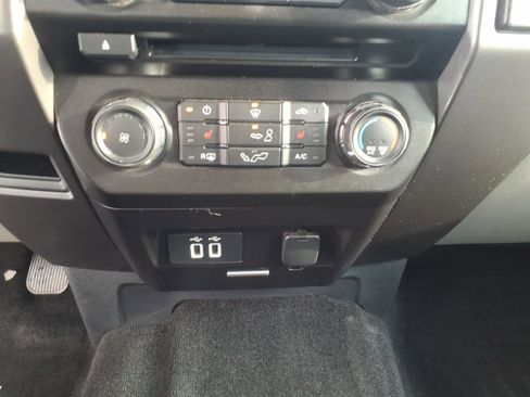 Used 2017 Ford F150 XLT w/ Equipment Group 302A Luxury image 19