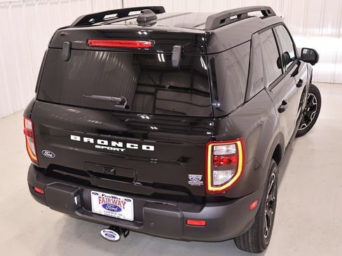 New 2026 Ford Bronco Sport Outer Banks w/ Outer Banks Tech Package+ AWD/4WD image 39
