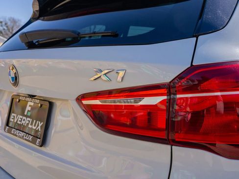 Used 2017 BMW X1 xDrive28i image 13