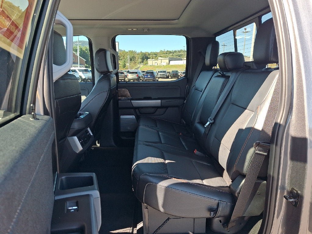 Used 2024 Ford F250 Lariat w/ FX4 Off-Road Package AWD/4WD image 10