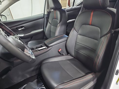 Used 2024 Nissan Sentra SR w/ SR Premium Package FWD image 15