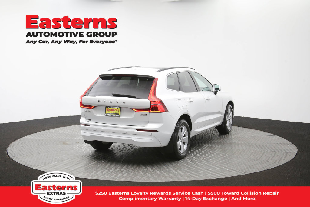 Used 2022 Volvo XC60 B5 Momentum AWD/4WD image 43