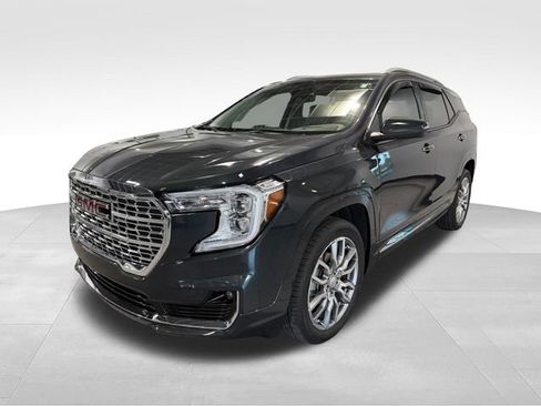 Used 2022 GMC Terrain Denali AWD/4WD image 1