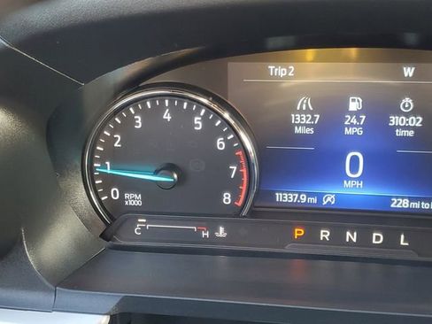 Used 2024 Ford Explorer XLT w/ Equipment Group 202A image 17