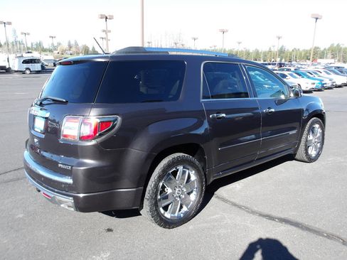 Used 2013 GMC Acadia Denali image 5