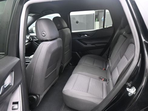 Used 2025 Chevrolet Equinox LT image 10