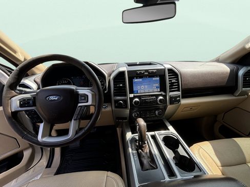 Used 2018 Ford F150 Lariat w/ Equipment Group 502A Luxury image 23