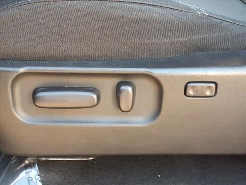 Used 2022 Toyota Tacoma TRD Off-Road image 16