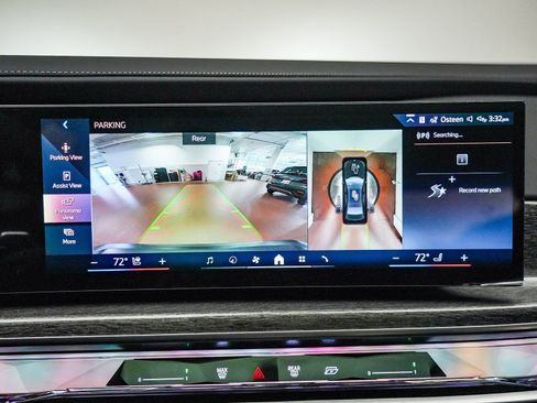 New 2026 BMW 740i w/ Premium Package RWD image 25