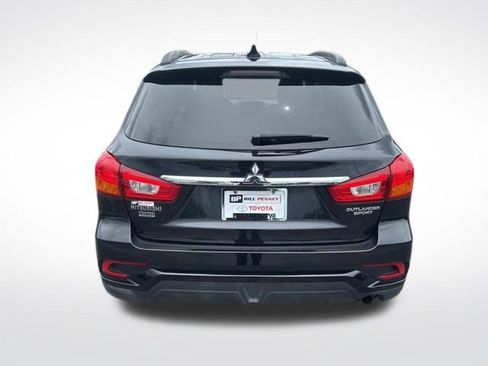 Used 2018 Mitsubishi Outlander Sport ES FWD image 4