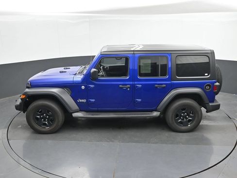 Used 2018 Jeep Wrangler Unlimited Sport AWD/4WD image 36
