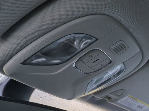 Used 2019 Jeep Compass Limited w/ Mopar Graphics Package image 28