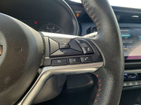 Used 2024 Nissan Kicks SR FWD image 21
