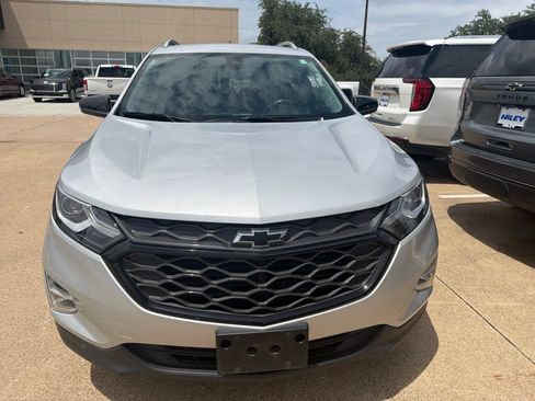 Used 2020 Chevrolet Equinox Premier w/ Premier Redline Edition FWD image 2