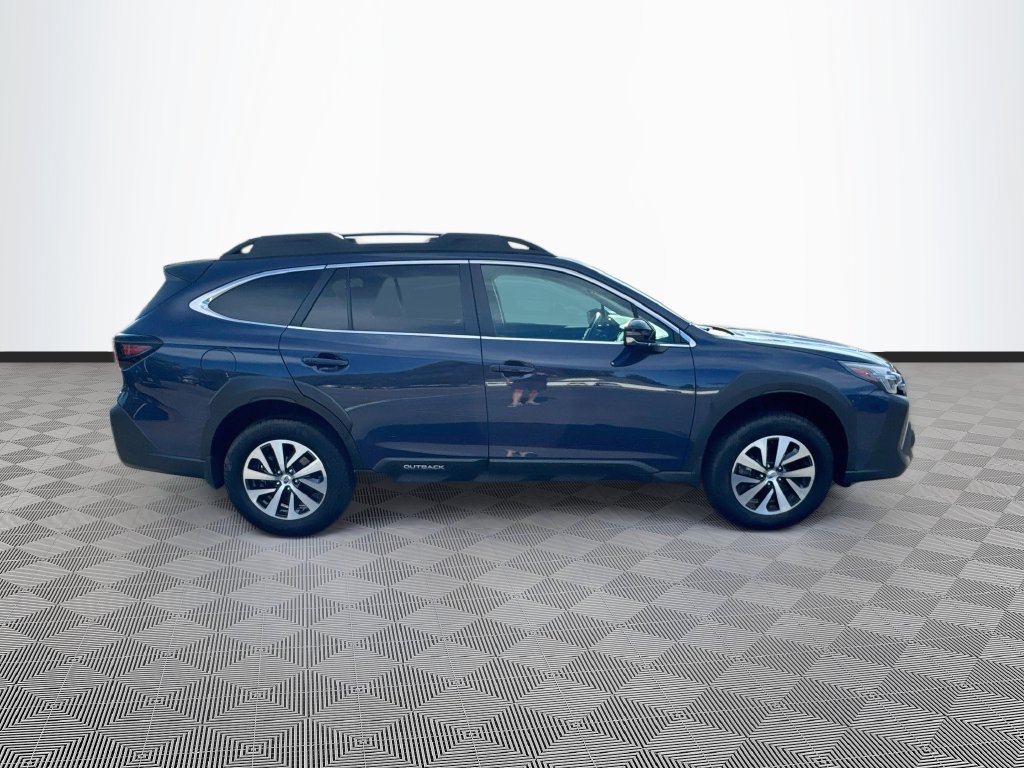 Certified 2025 Subaru Outback Premium AWD/4WD image 32