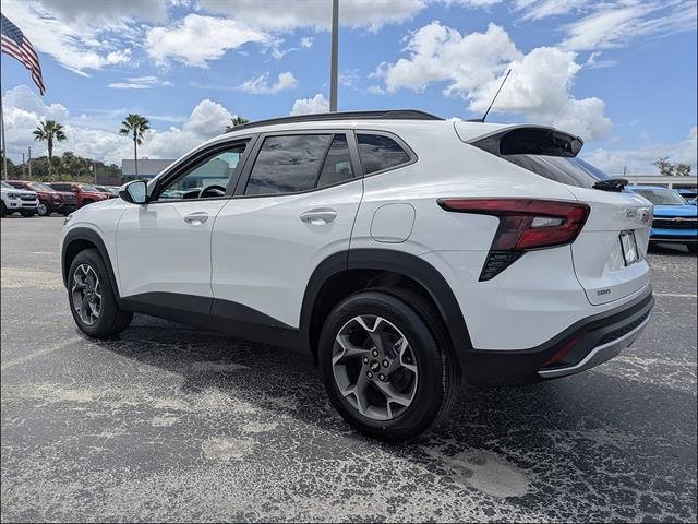New 2026 Chevrolet Trax LT w/ Driver Confidence Package FWD image 6