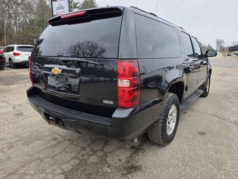 Used 2012 Chevrolet Suburban LT w/ Luxury Package AWD/4WD image 9