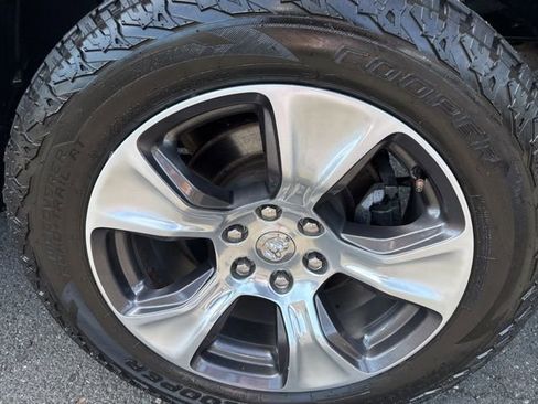 Certified 2022 RAM 1500 Laramie image 12