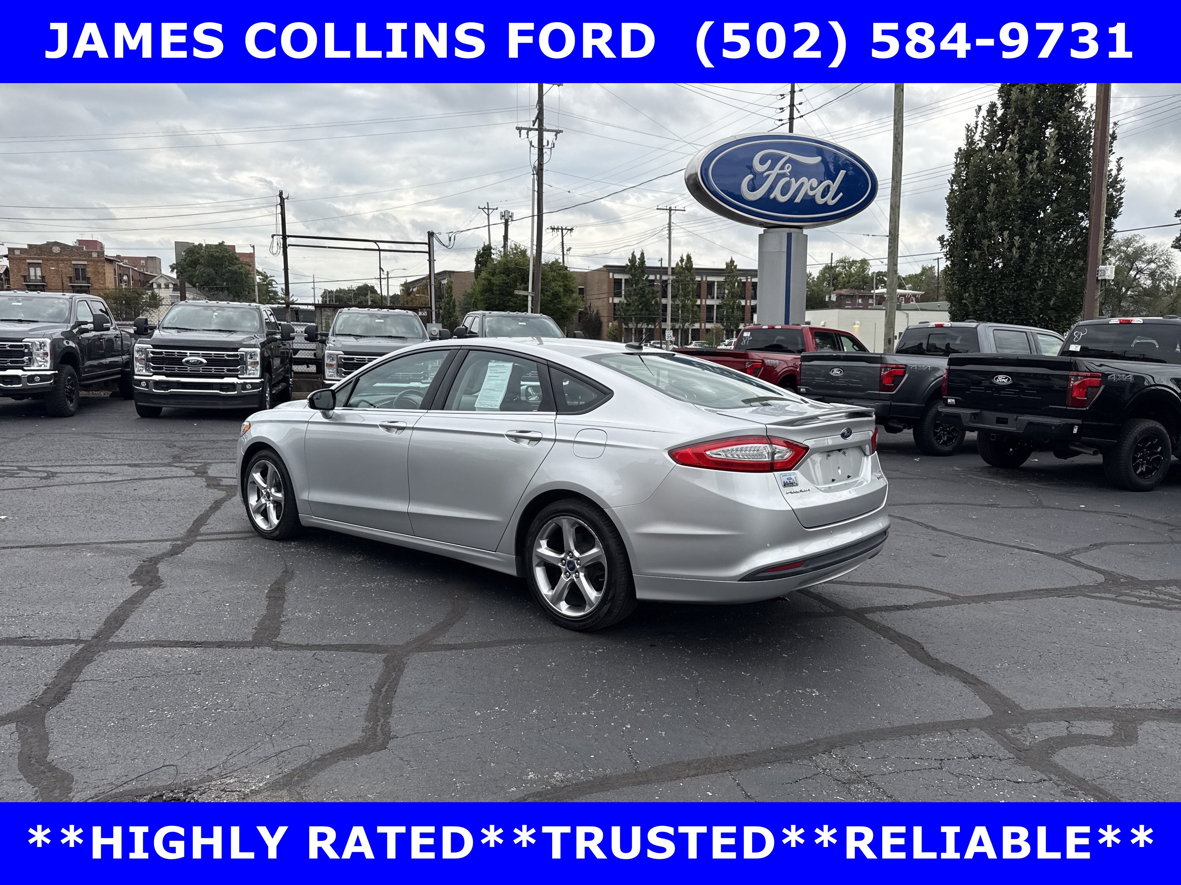 Used 2013 Ford Fusion SE FWD image 5