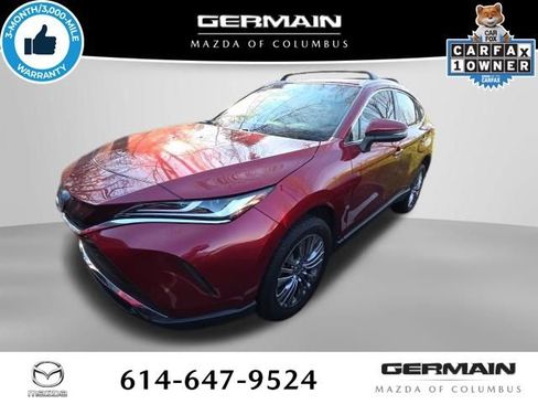 Used 2023 Toyota Venza XLE image 3