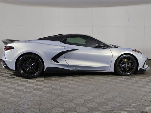 Used 2021 Chevrolet Corvette Stingray Premium Conv w/ Z51 Performance Package RWD image 23