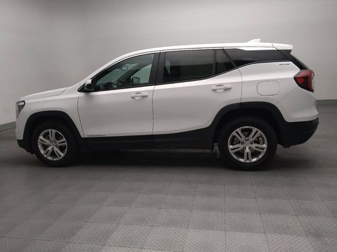 Used 2024 GMC Terrain SLE AWD/4WD image 3