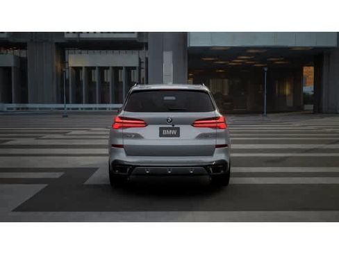 New 2026 BMW X5 sDrive40i w/ M Sport Package RWD image 5