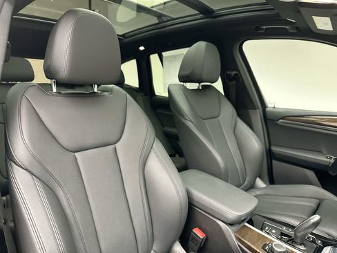 Used 2019 BMW X3 xDrive30i w/ Driving Assistance Package image 6