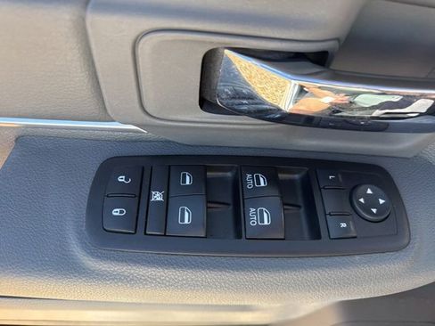 Used 2014 RAM 3500 SLT w/ Protection Group AWD/4WD image 22