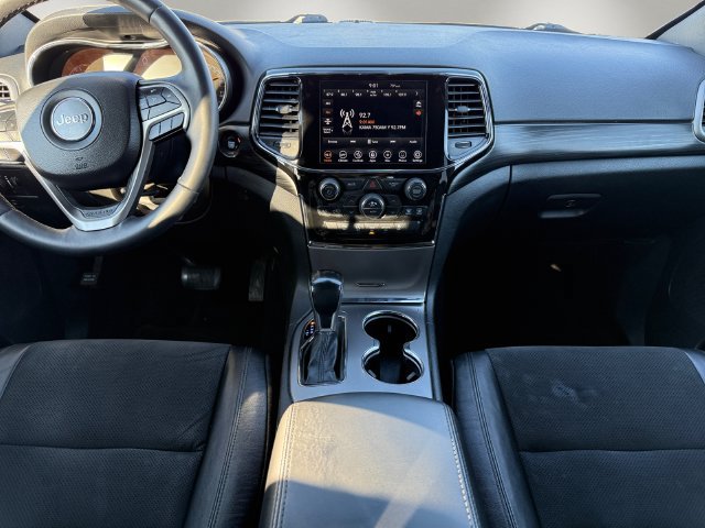 Used 2022 Jeep Grand Cherokee Laredo X RWD image 12