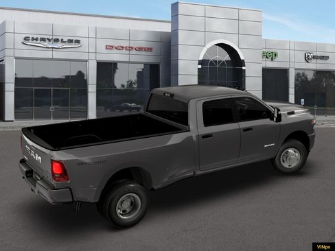 New 2026 RAM 3500 Big Horn AWD/4WD image 8