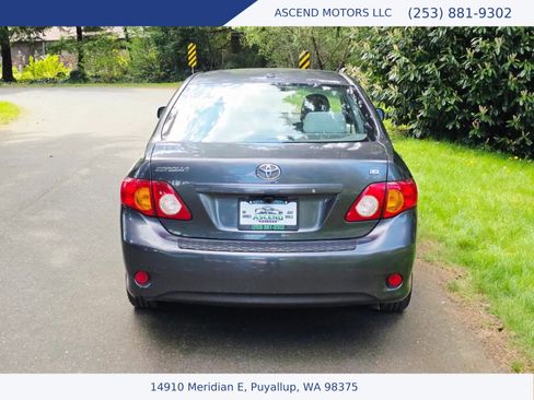 Used 2010 Toyota Corolla LE FWD image 4