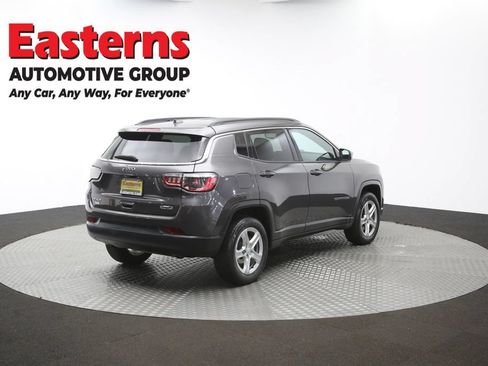 Used 2024 Jeep Compass Latitude AWD/4WD image 39