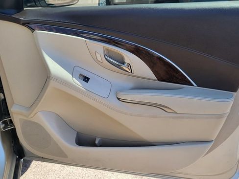 Used 2015 Buick LaCrosse Leather FWD image 16