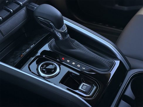 New 2026 Chevrolet Colorado LT w/ LT Convenience Package image 18