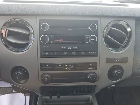 Used 2016 Ford F250 XLT w/ XLT Value Package image 34