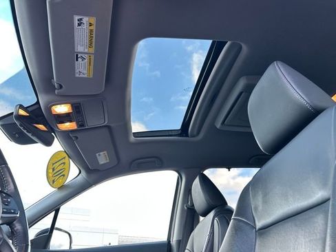 Used 2021 Honda Pilot Touring image 31