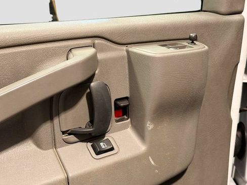 Used 2022 GMC Savana 2500 w/ Driver Convenience Package RWD image 13