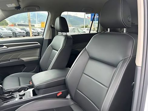 Used 2023 Volkswagen Atlas SE w/ Black Wheel Package AWD/4WD image 23