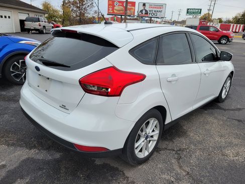 Used 2015 Ford Focus SE image 3