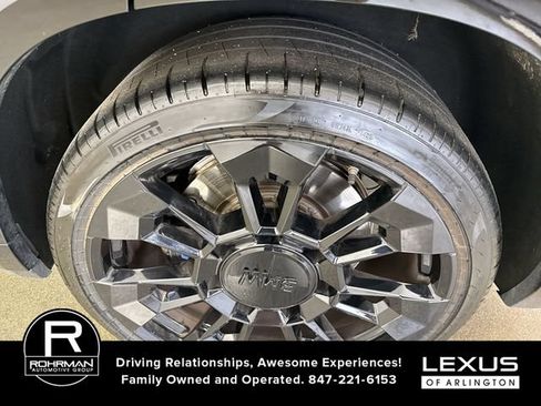 Used 2023 BMW XM AWD/4WD image 5