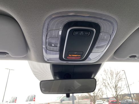 Used 2024 Hyundai Elantra SEL image 30