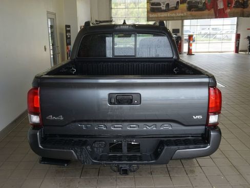 Used 2023 Toyota Tacoma SR AWD/4WD image 13