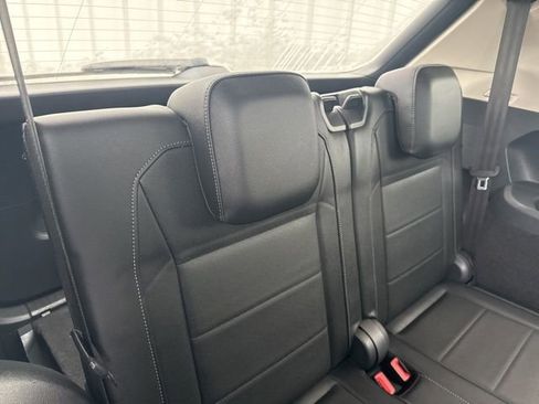 Used 2019 Volkswagen Tiguan SE w/ Panoramic Sunroof Package FWD image 13