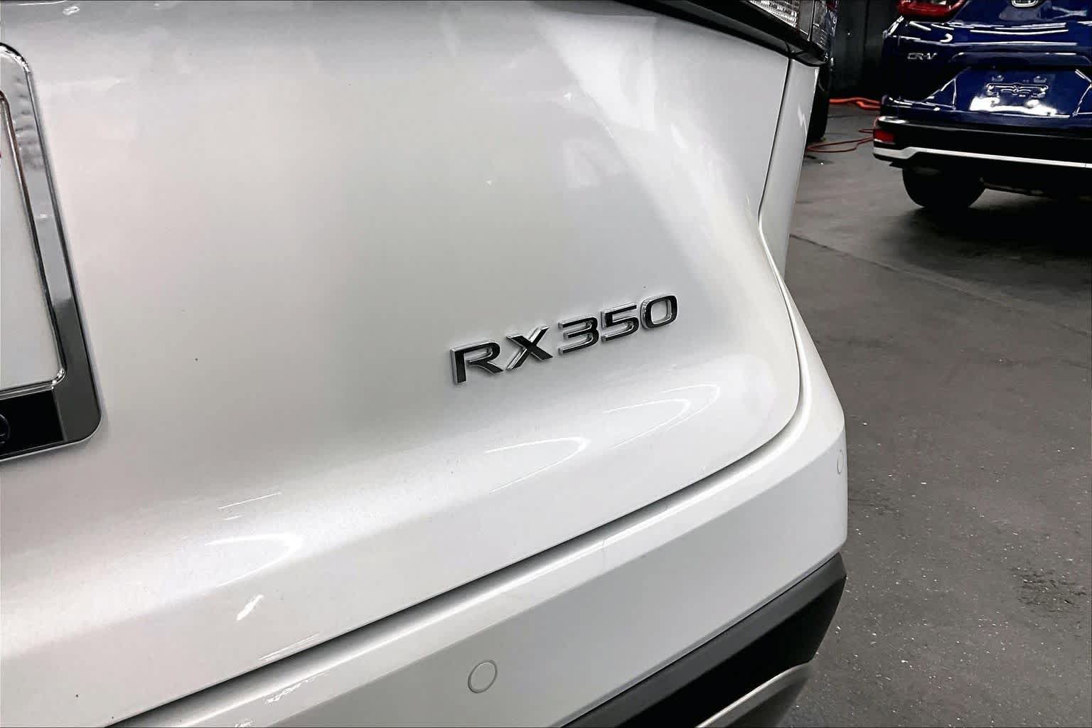 Used 2024 Lexus RX 350 Premium w/ Convenience Package FWD image 9