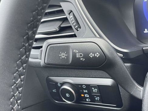 Used 2022 Ford Escape SEL w/ Technology Package image 21