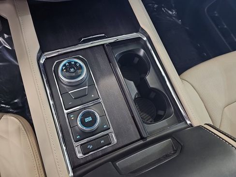 Used 2022 Ford Expedition Max Platinum image 25